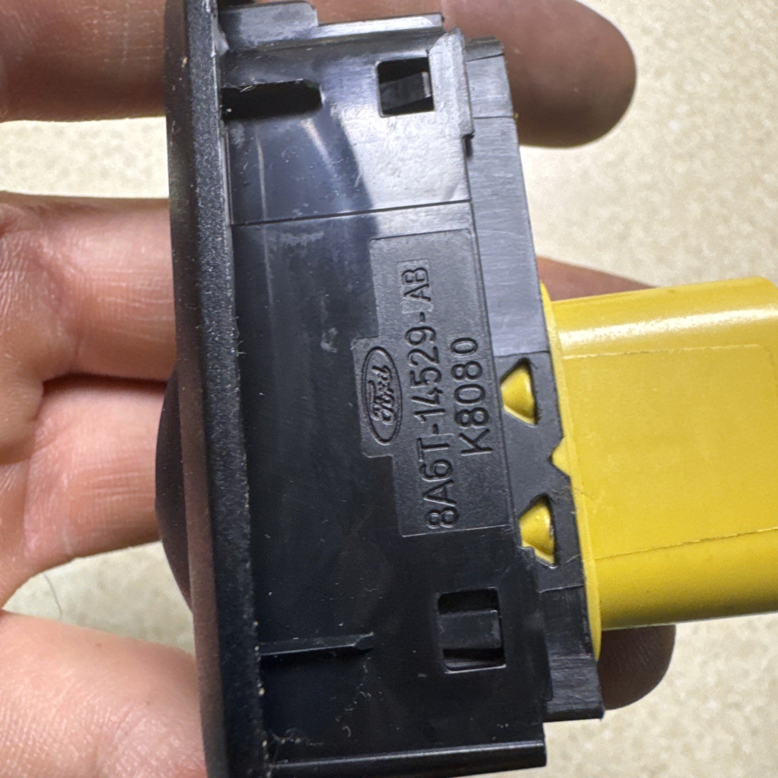 FORD FIESTA MK7 PASSENGER SIDE FRONT ELECTRIC WINDOW SWITCH 8A6T14529AA