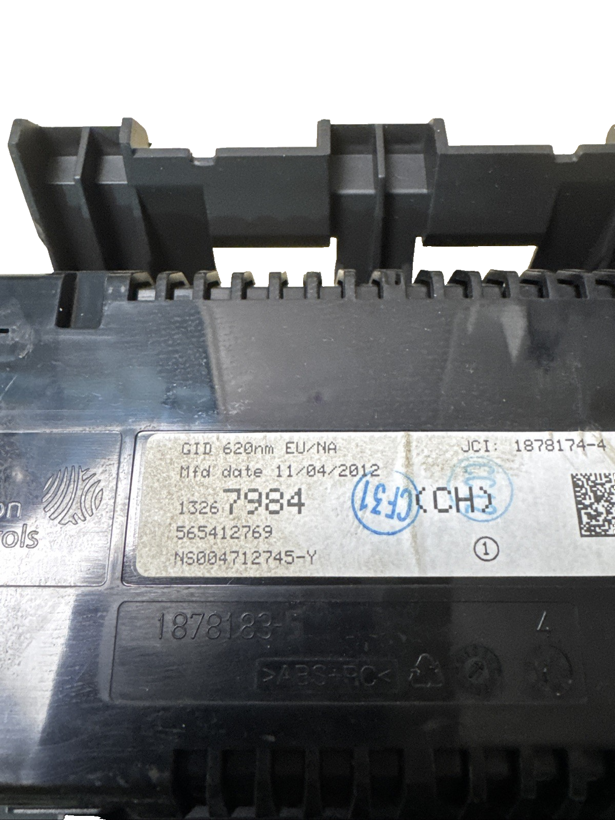 VAUXHALL ASTRA J DASHBOARD DISPLAY SCREEN HAZARD SWITCH 13267984 2009-2015