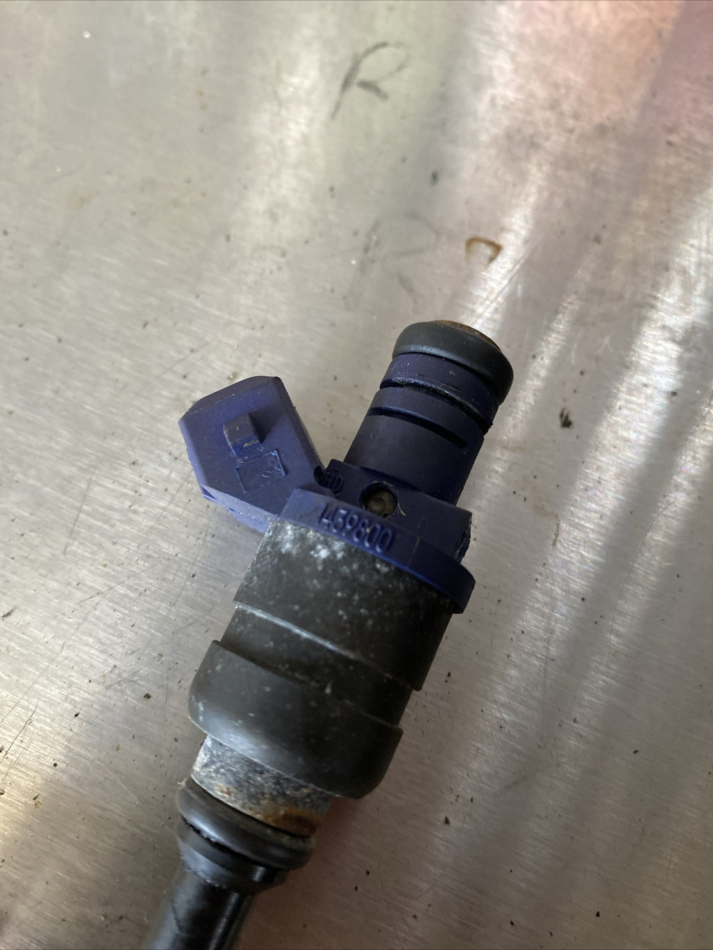 BMW E39 E46 330i 3.0 M54B30 ENGINE FUEL INJECTORS OEM 1439800 Siemens Deka