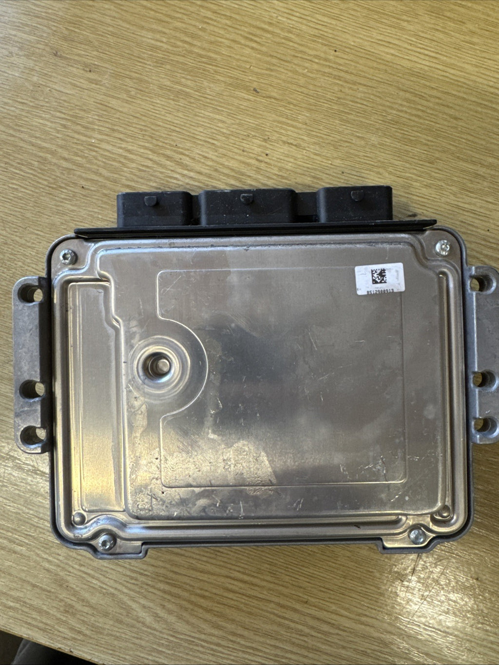 PEUGEOT 207 2007 1.6L DIESEL Engine control unit ECU 0281013868 9653958980