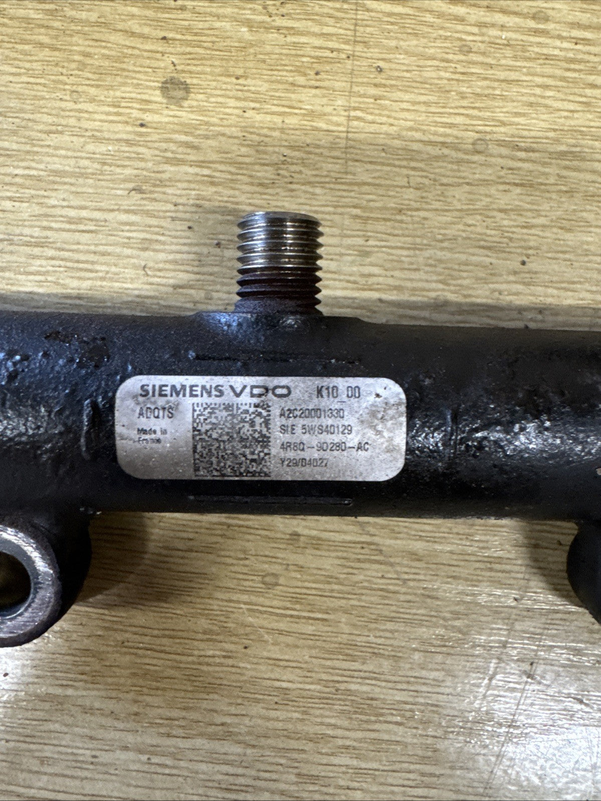 DISCOVERY 3 RANGE ROVER SPORT TDV6 2.7L DIESEL FUEL RAIL 4R8Q9D280AC