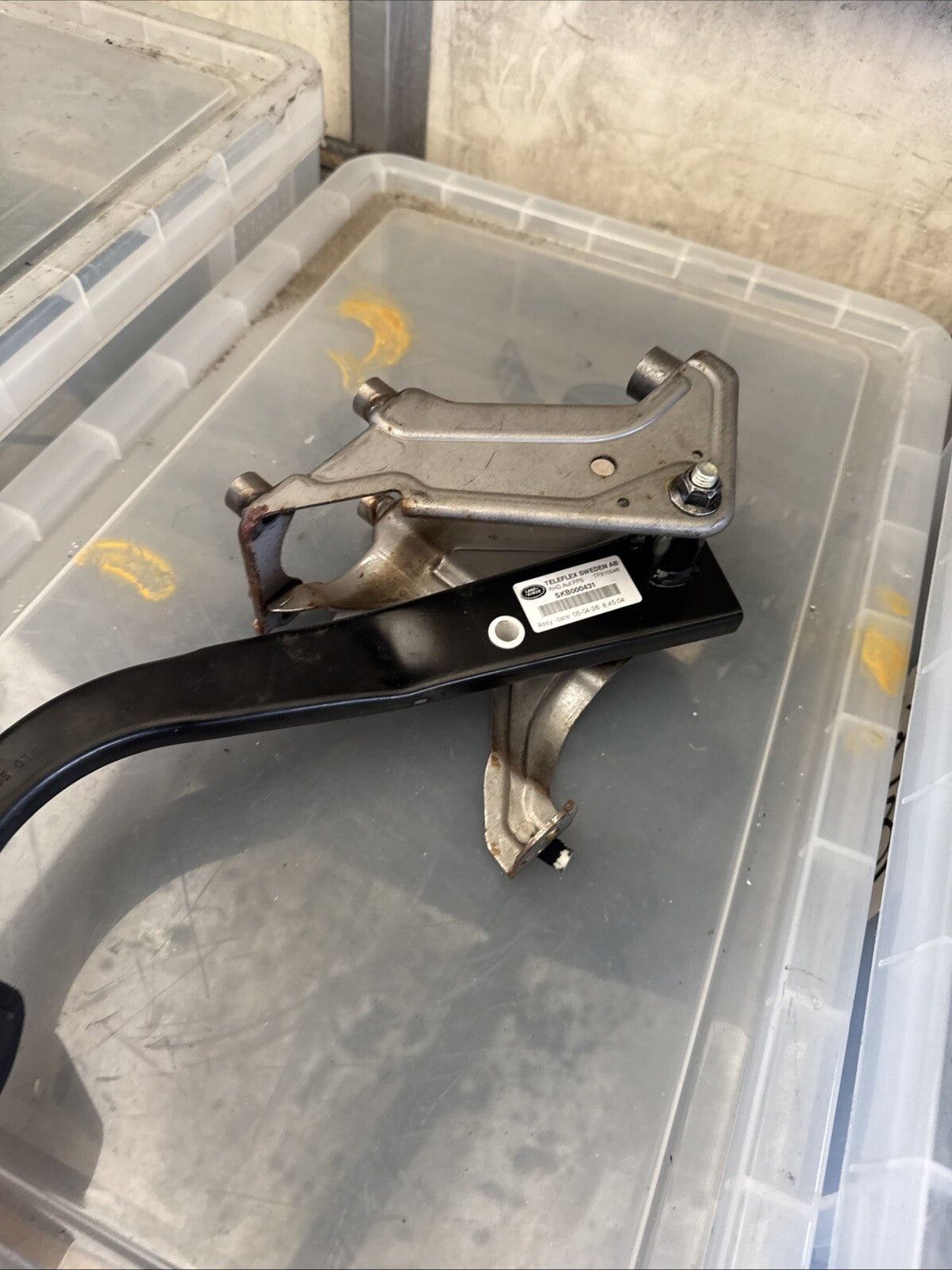LAND ROVER DISCOVERY 3 AUTO BRAKE PEDAL UNIT SKB000431