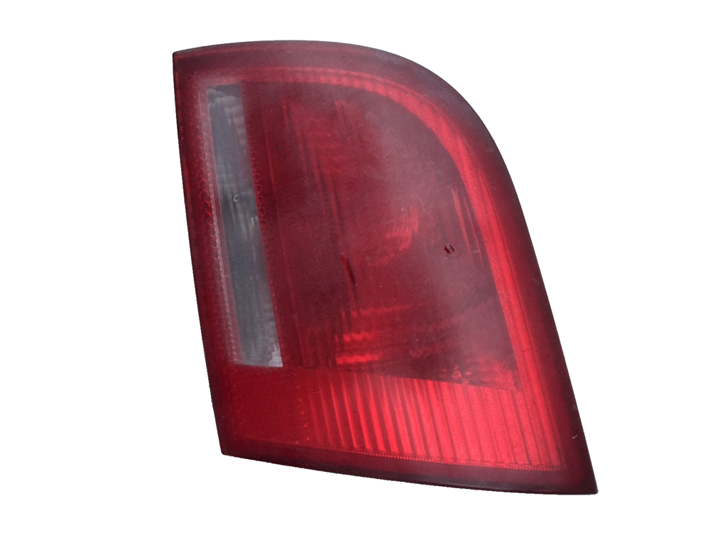 AUDI A3 8P REAR TAIL LIGHT ON TAILGATE DRIVERS SIDE 8P4945094B 2004-2010