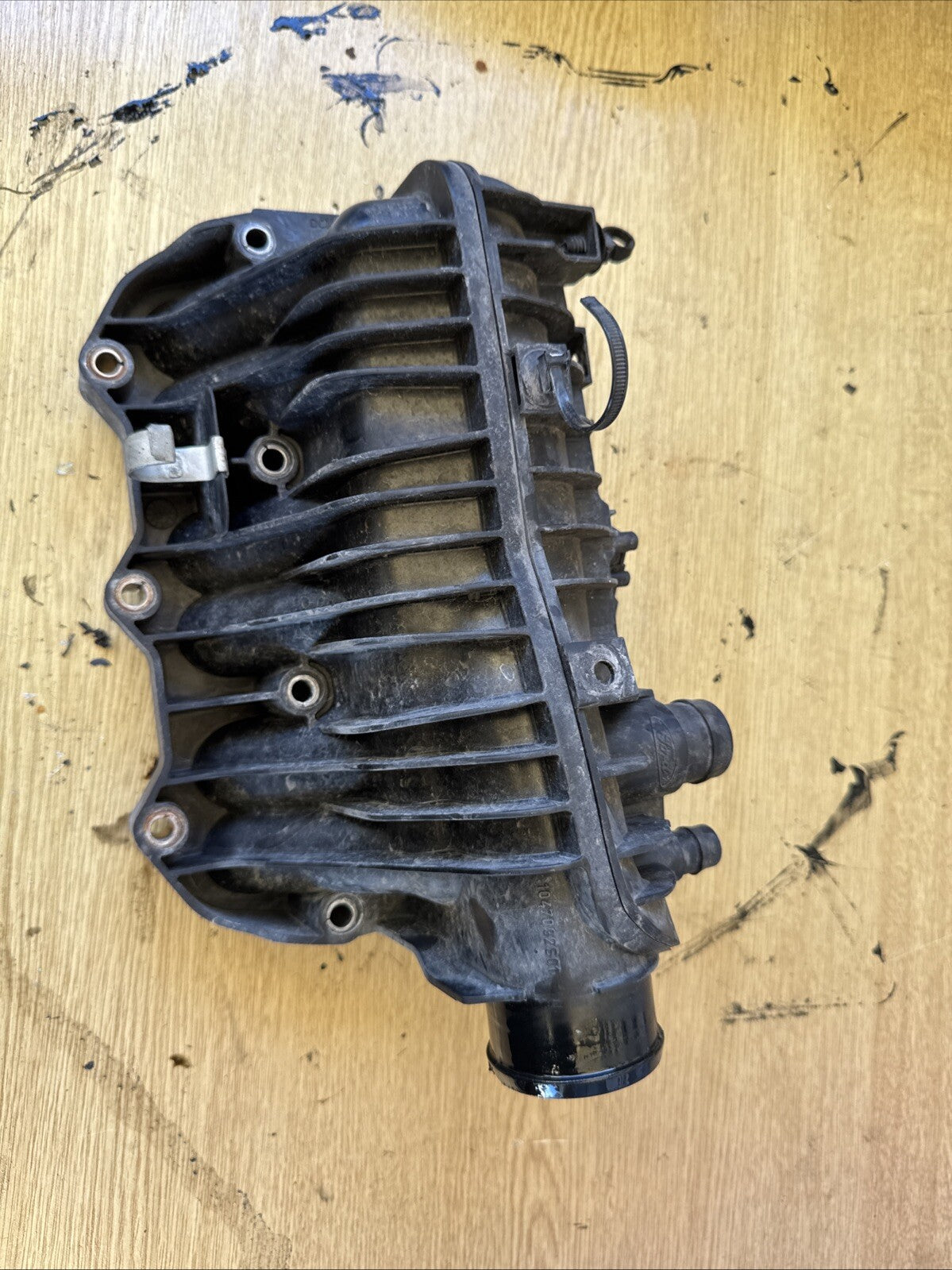 Ford Fiesta Mk7 Intake Manifold 1.0L Petrol 1047092S01 2013 14 15 16 17