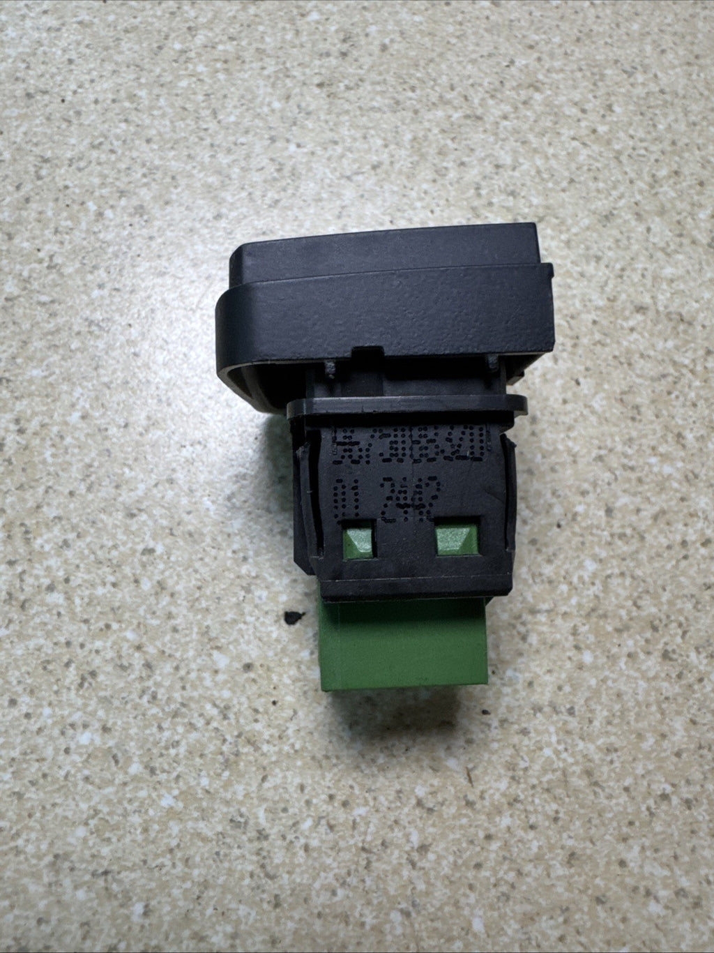 2014 PEUGEOT 2008 MK1 CENTRAL LOCKING DOOR LOCK SWITCH BUTTON 9675088320