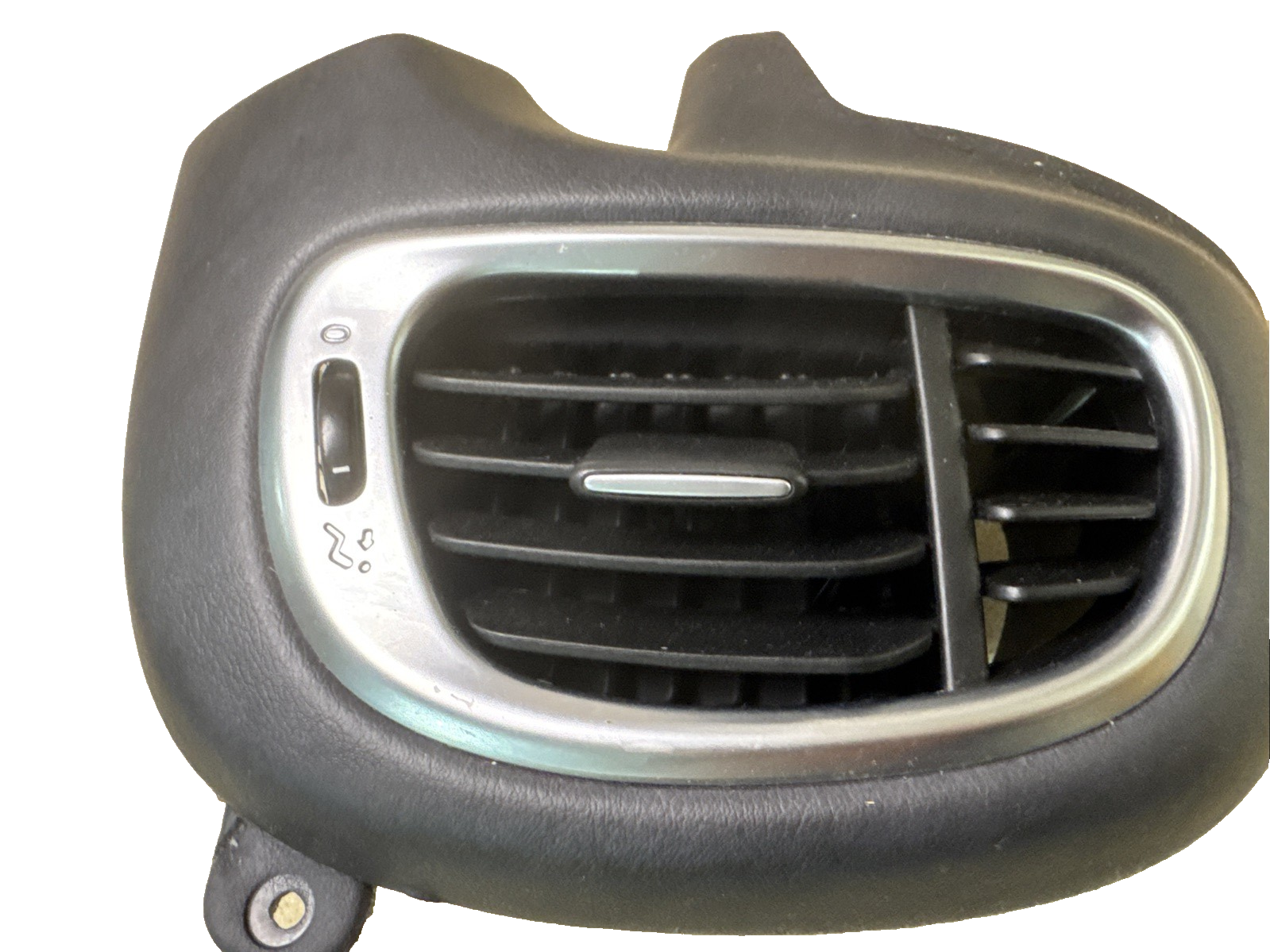 2013 FIAT 500L FRONT RIGHT DRIVER SIDE DASHBOARD AIR VENT 226739A504
