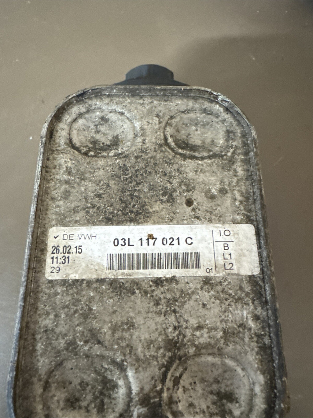 AUDI A4 ENGINE OIL FILTER HOUSING & COOLER 2.0 DIESEL 03L117021C B8 2012 - 2016