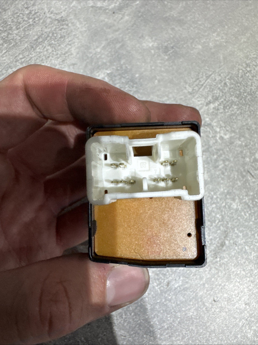 Electric Rearview Mirror Switch for Toyota Camry/Lexus, OE 84870-34010, ABS