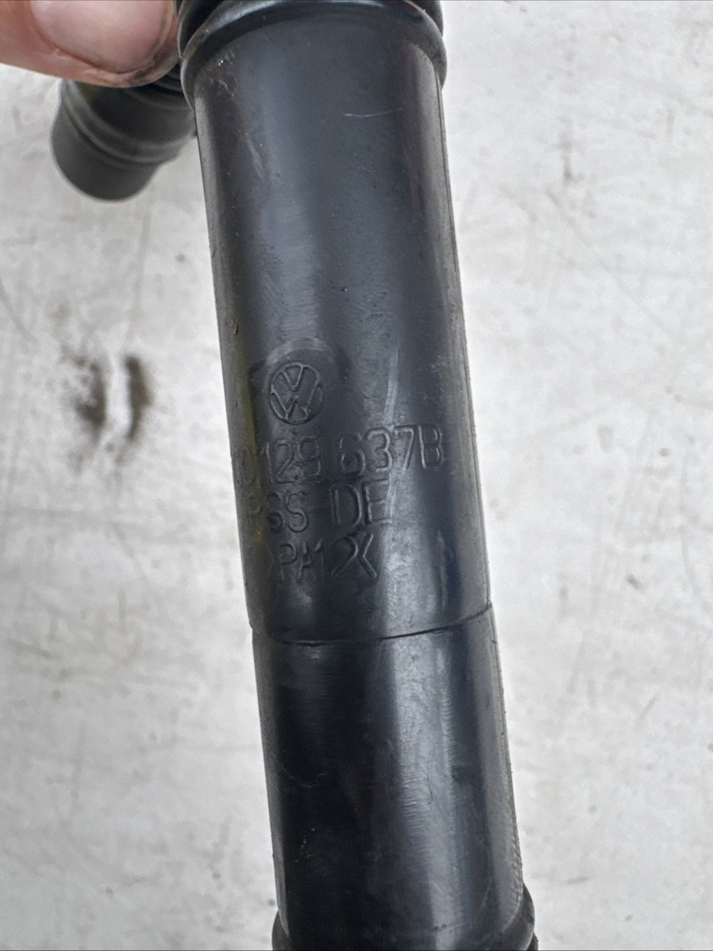 VW AUDI SEAT SKODA 1.9 2.0 TDI AIR FILTER DRAIN PIPE HOSE GENUINE 3C0129637B