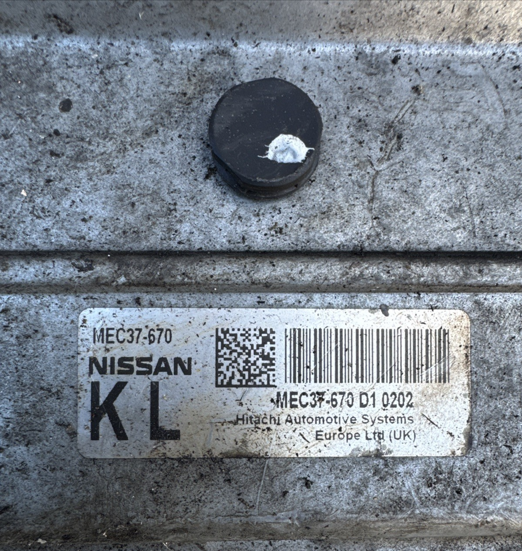 NISSAN NOTE E11, NE11 Engine Control Unit MEC37670 1.40 Petrol 65kw 35410746