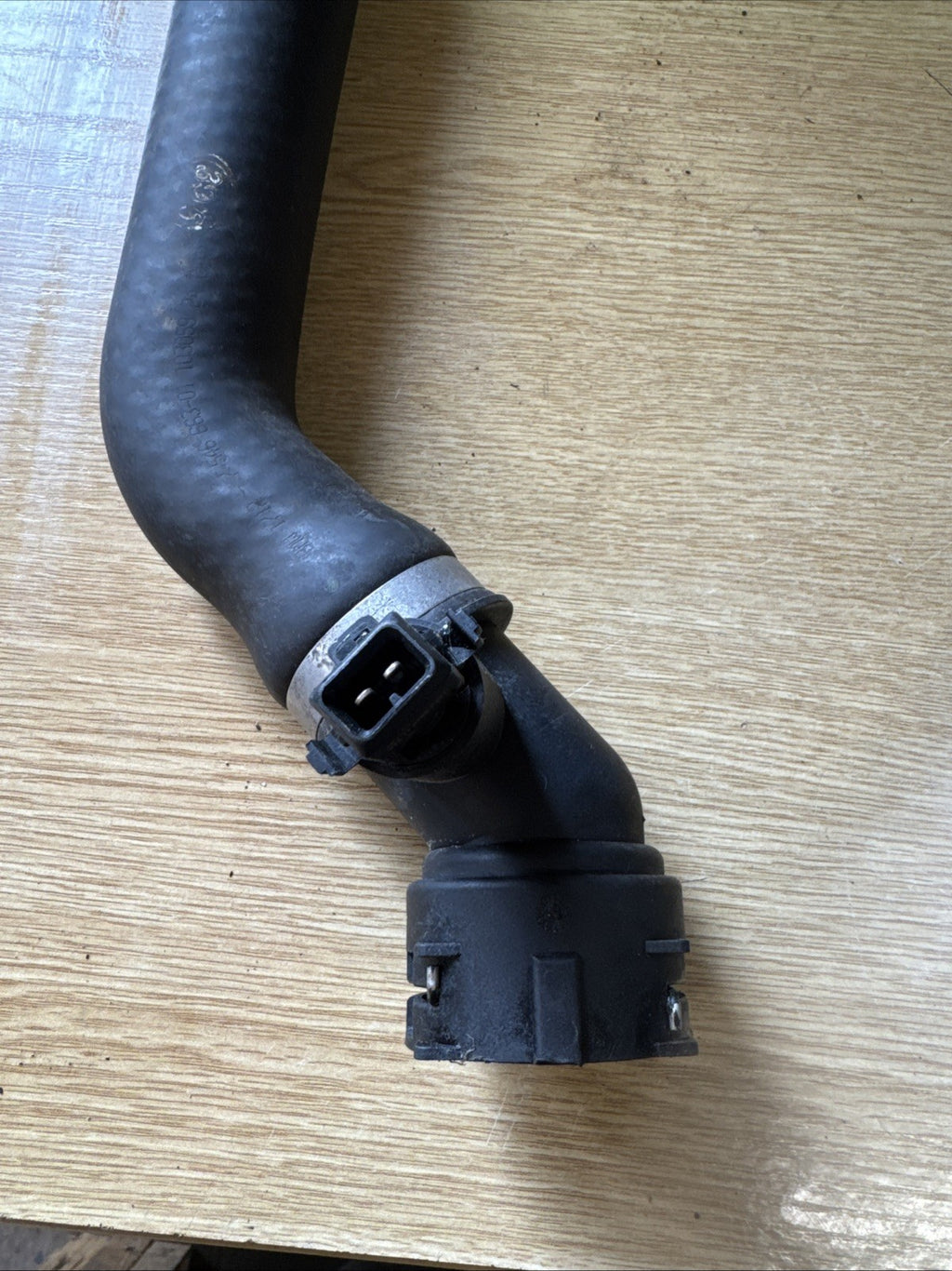 Bmw Z4 Seri E85 Roadster Convertible Radiator Cooling Coolant Water Hose 7546663