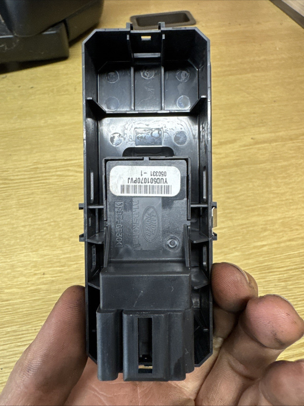 LAND ROVER DISCOVERY 3 RANGE ROVER L320 WINDOW CONTROL SWITCH YUD501070PVJ