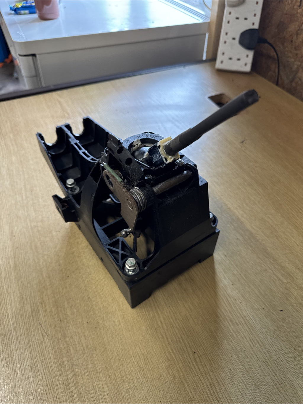 VAUXHALL ASTRA J MK6 10-15 6 SPEED MANUAL GEAR SELECTOR 55563829 8126201000