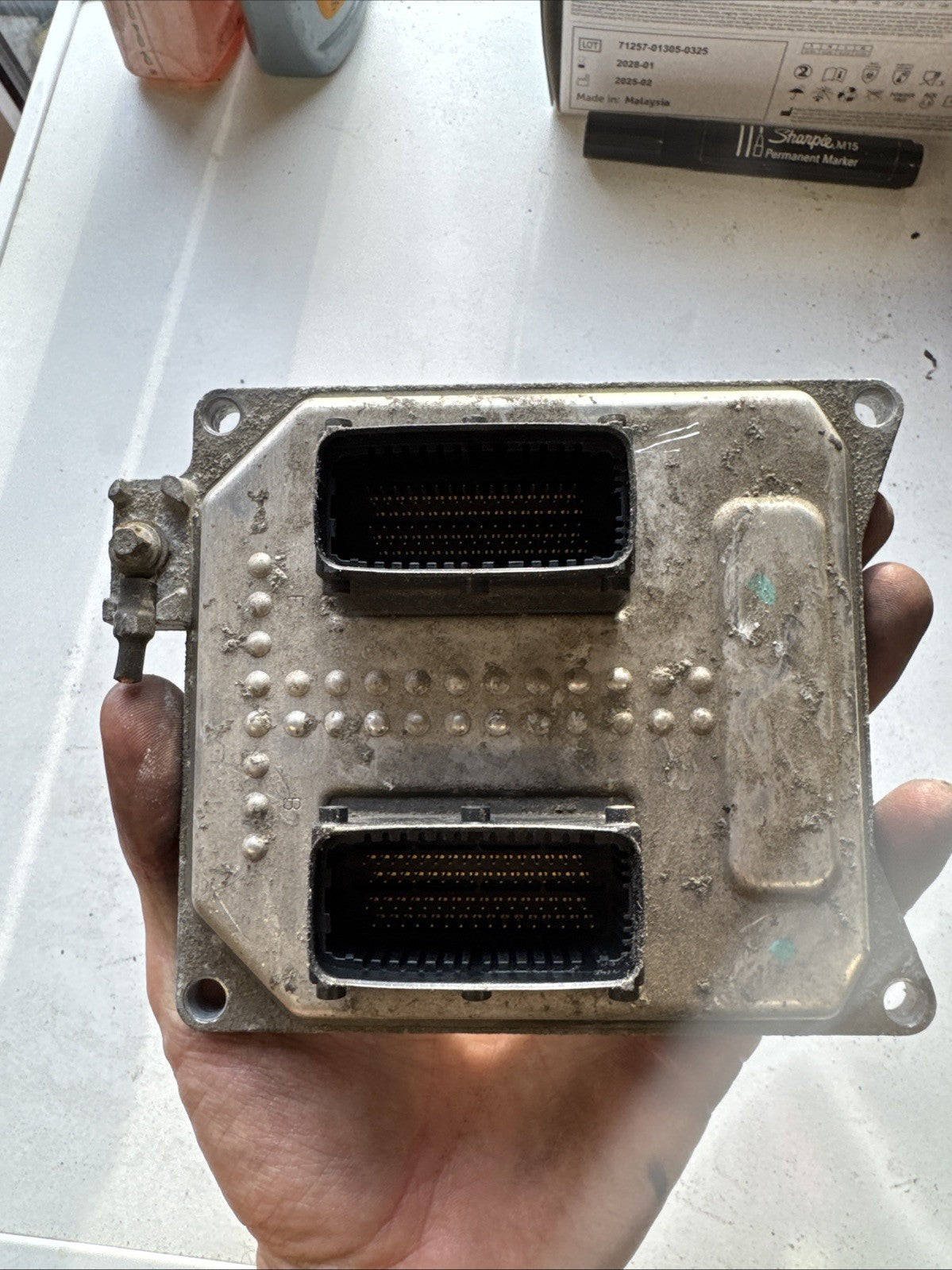 55355631 Vauxhall Signum Vectra 1.8 Engine Control Unit ECU 5WK9407
