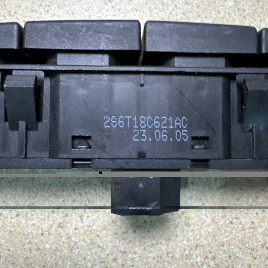 GENUINE FORD FIESTA MK6 HEATED REAR WINDOW SWITCH 2S6T18C621AC Freepost