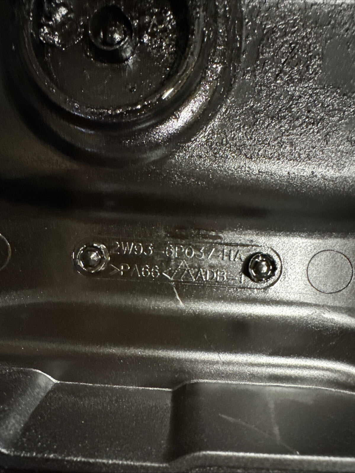 Land Rover Range Rover 4.4L V8 Petrol Rocker Cover 2W936P037HA