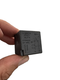 670-Fiat Alfa Lancia /2009-2017 4-Pin Black Relay 1/11302/87 Omron 250002 2V 50A