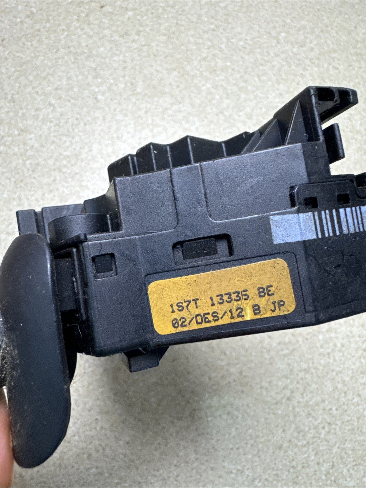 FORD MONDEO MK3 2001-2007 INDICATOR STALK INFO BUTTON  1S7T13335BE