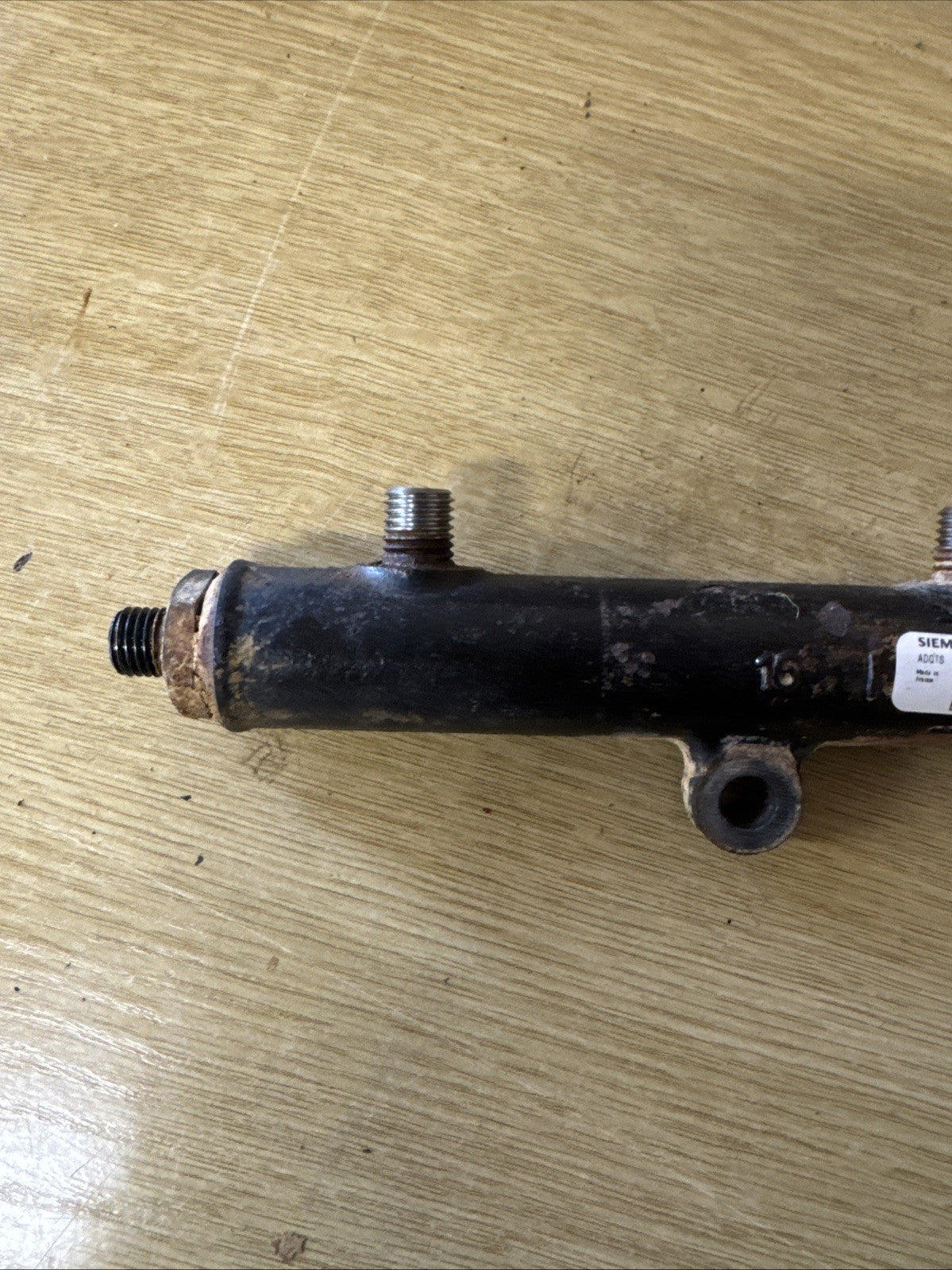 LAND ROVER RANGE ROVER SPORT L320 2.7 DIESEL FUEL RAIL A2C20001291