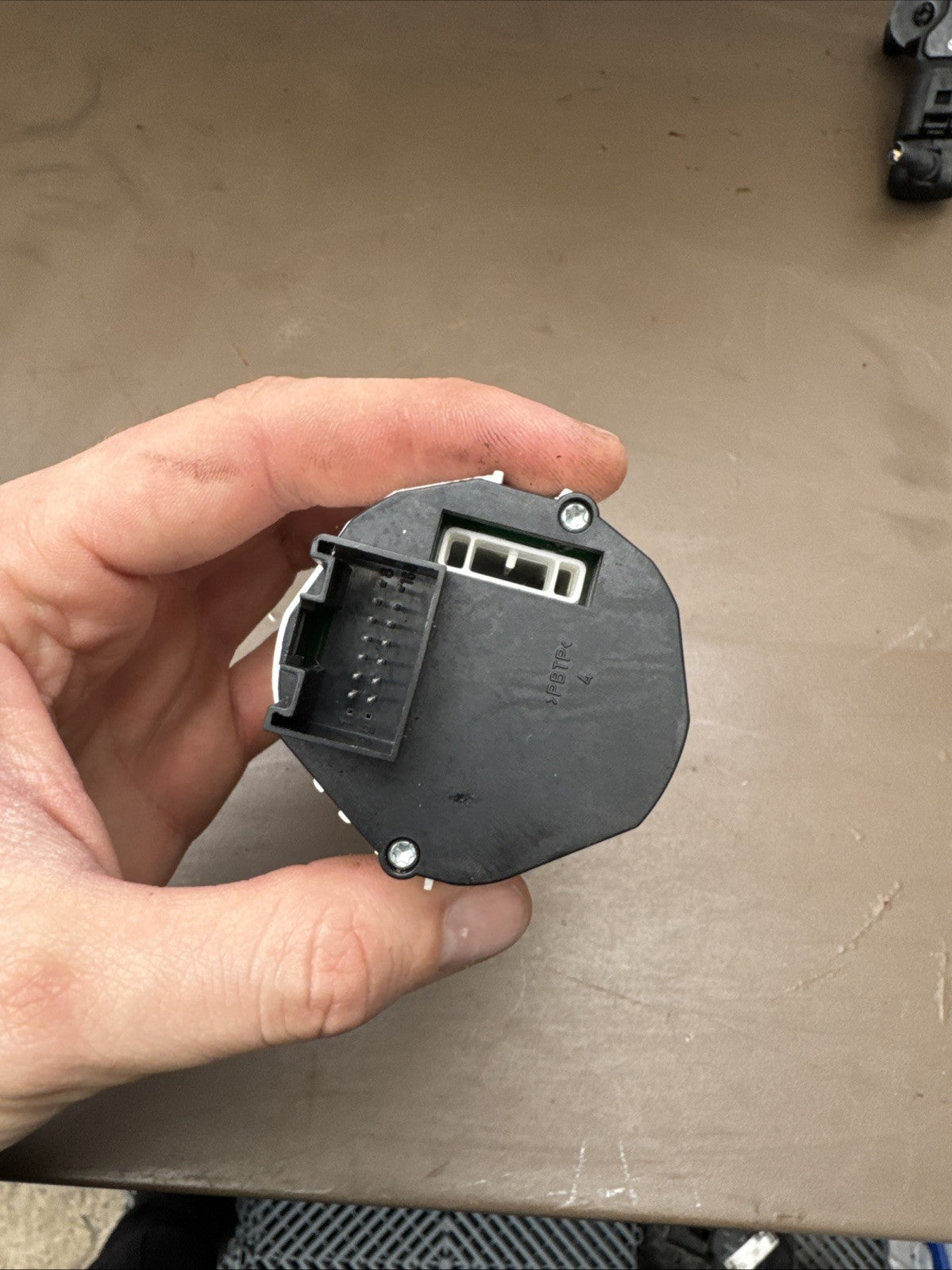 2005 VOLKSWAGEN TOUAREG MK1 5DR 3.0 DIFFERENTIAL LOCK CONTROL SWITCH 7L6941435N
