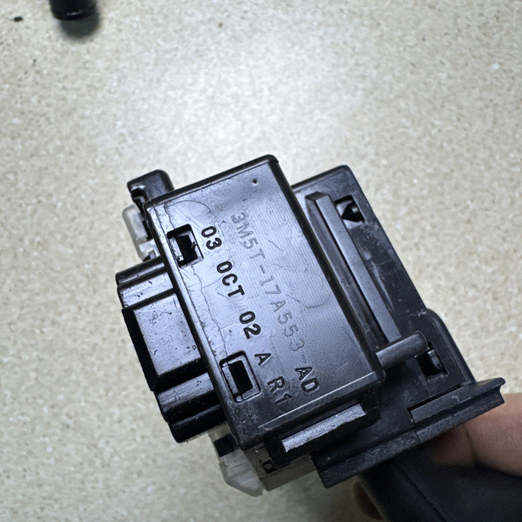 Ford Focus C-Max Window Windscreen Wiper Switch Stalk Arm 3M5T-17A553-AD