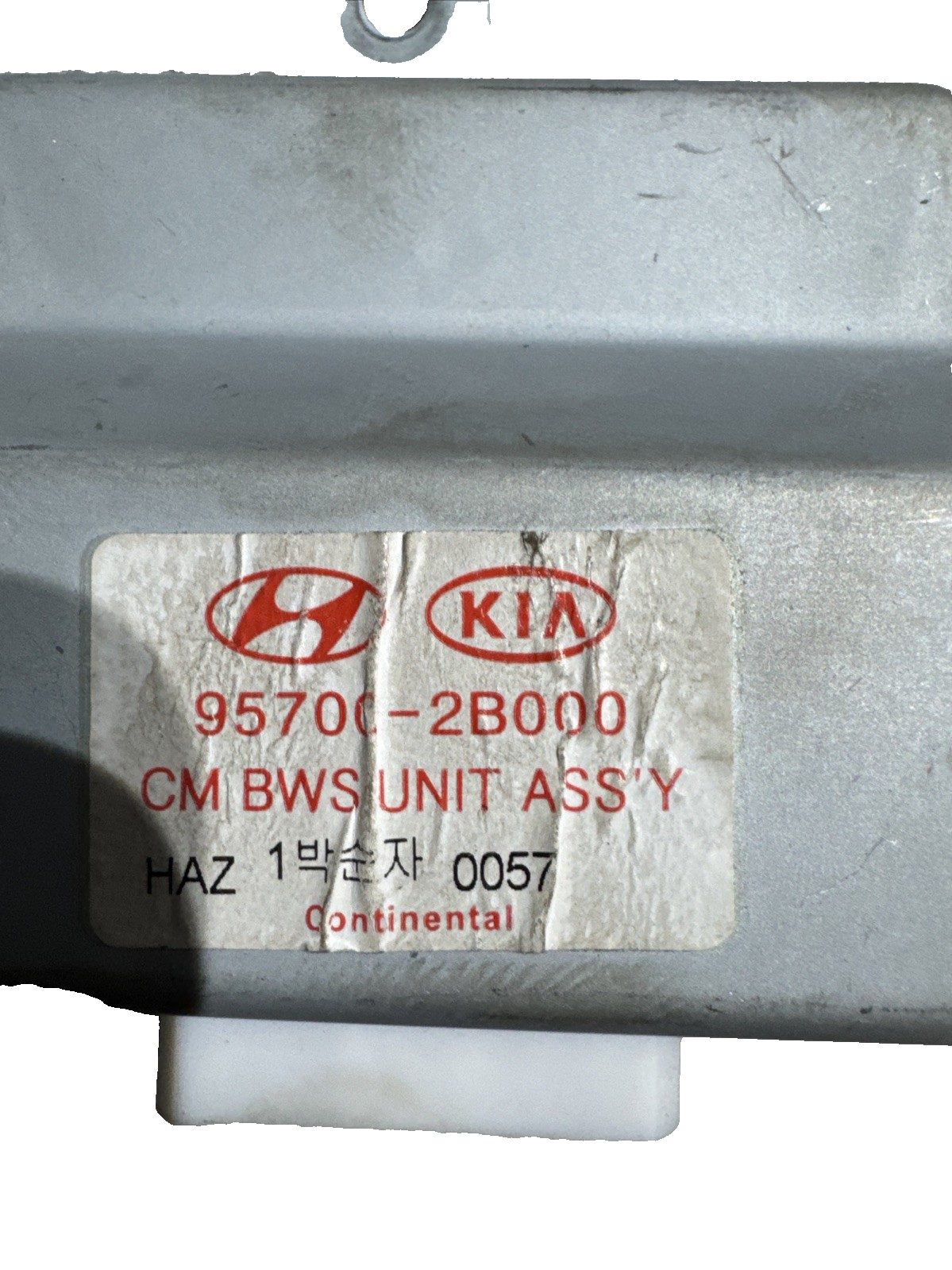 HYUNDAI SANTA FE PARKING SENSOR MODULE 957002B000 2010