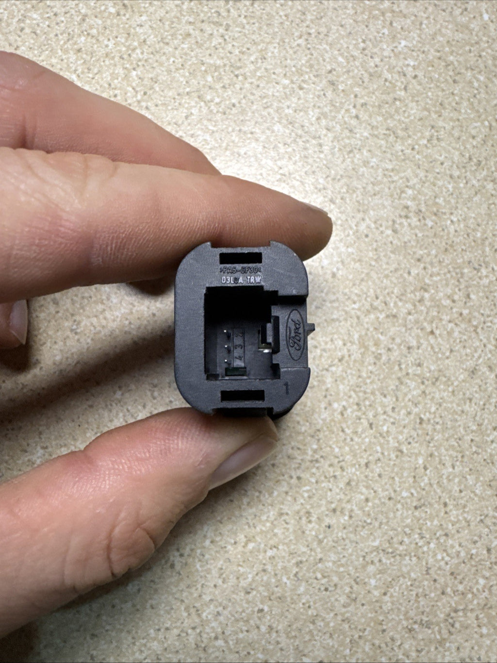 FORD FOCUS MK2 (05-07) HAZARD LIGHT SWITCH BUTTON 4M5T13A350AC + FIESTA MK6.5