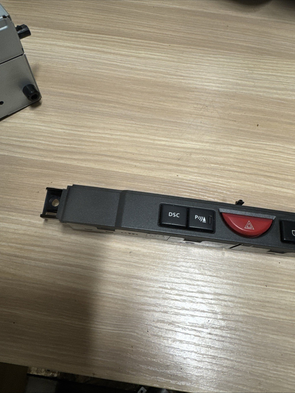 Range Rover Sport Control Switch Panel YUL500570WUX Land Rover L320