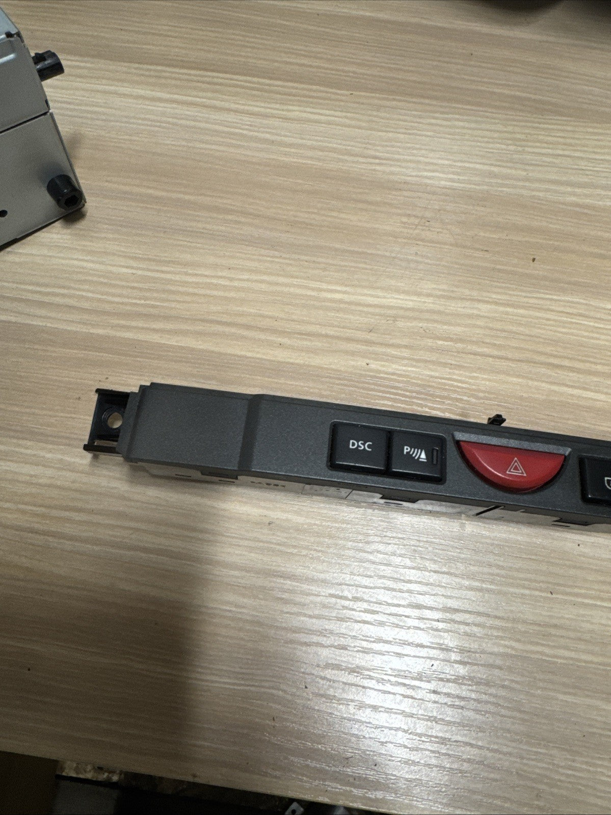 Range Rover Sport Control Switch Panel YUL500570WUX Land Rover L320