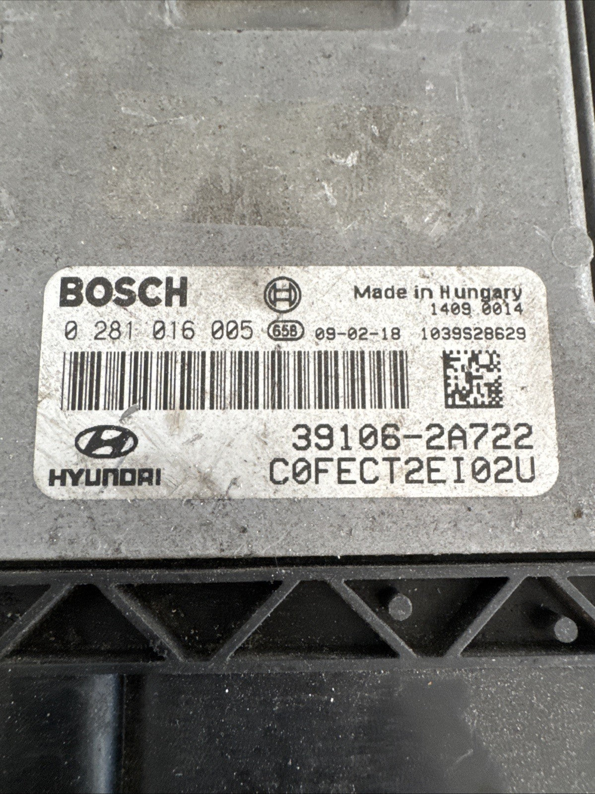 HYUNDAI I30 ENGINE CONTROL MODULE ECU 391062A722 2009