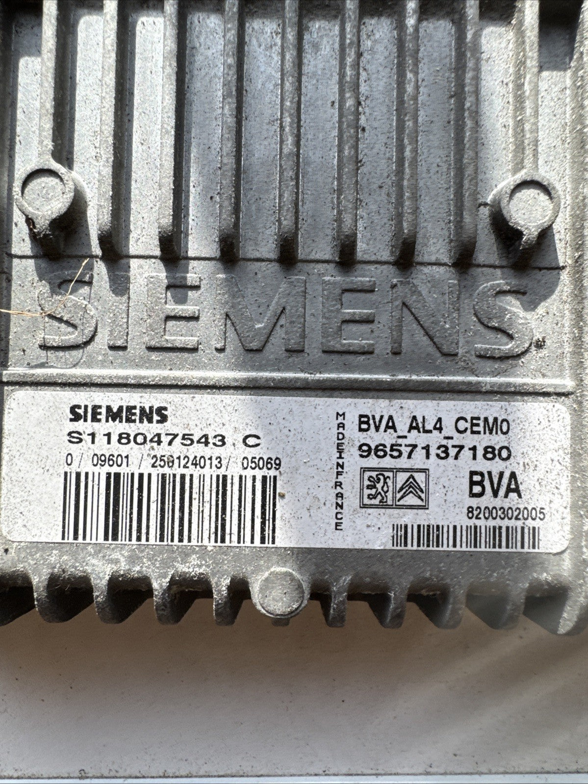 PEUGEOT CITROEN AUTOMATIC GEAR BOX ECU CONTROL UNIT 9657137180 S118047543 C