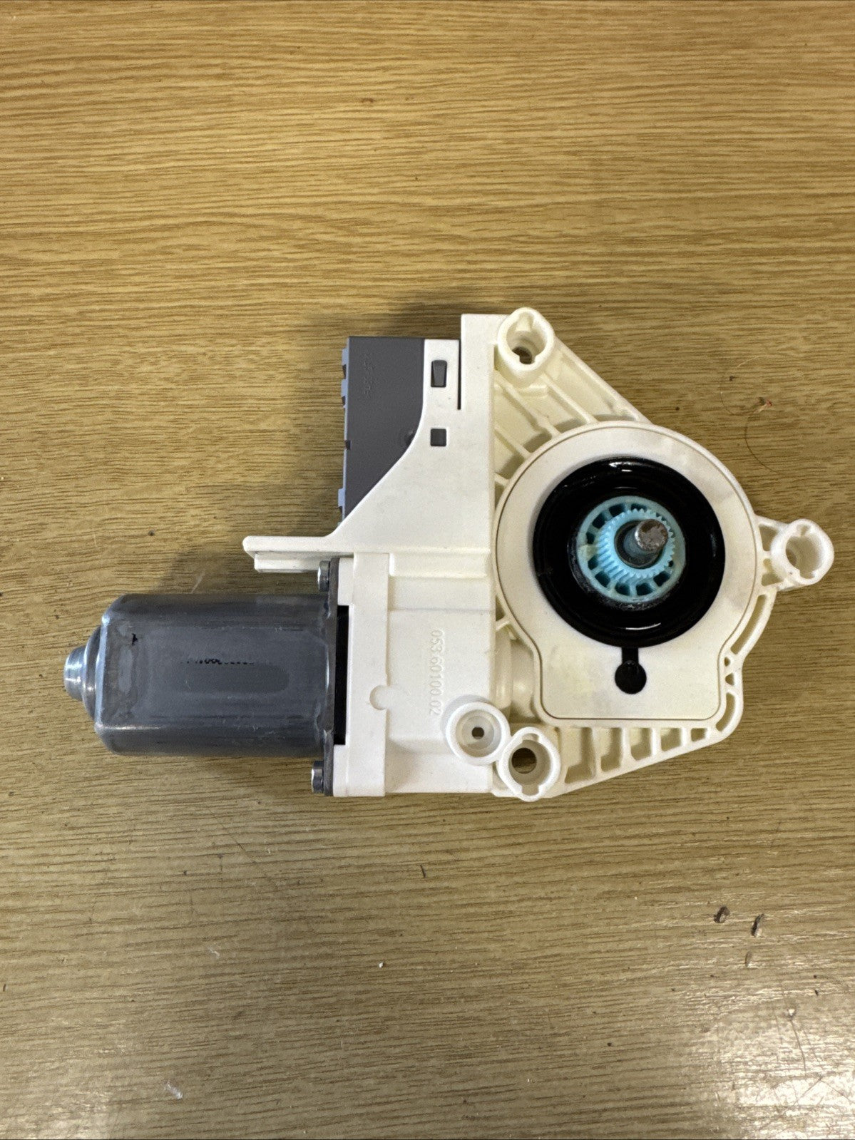 RANGE ROVER SPORT FRONT PASSANGER SIDE WINDOW MOTOR 995076