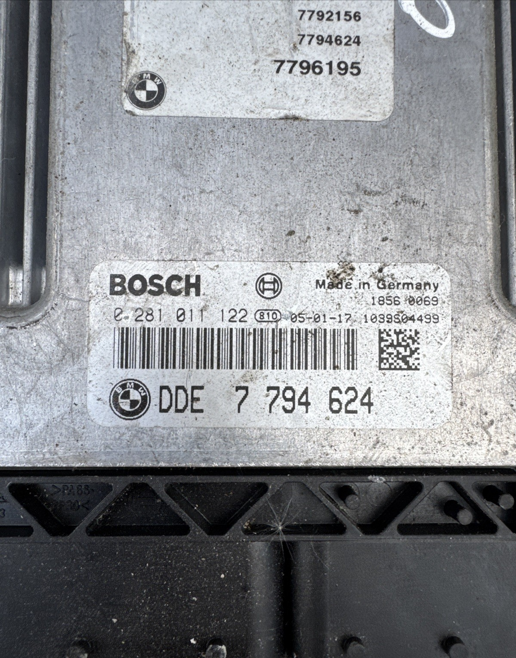 BMW 3 Series Engine Control Module Unit ECU 2.0Diesel 2005 320 E3 OEM DDE7794624