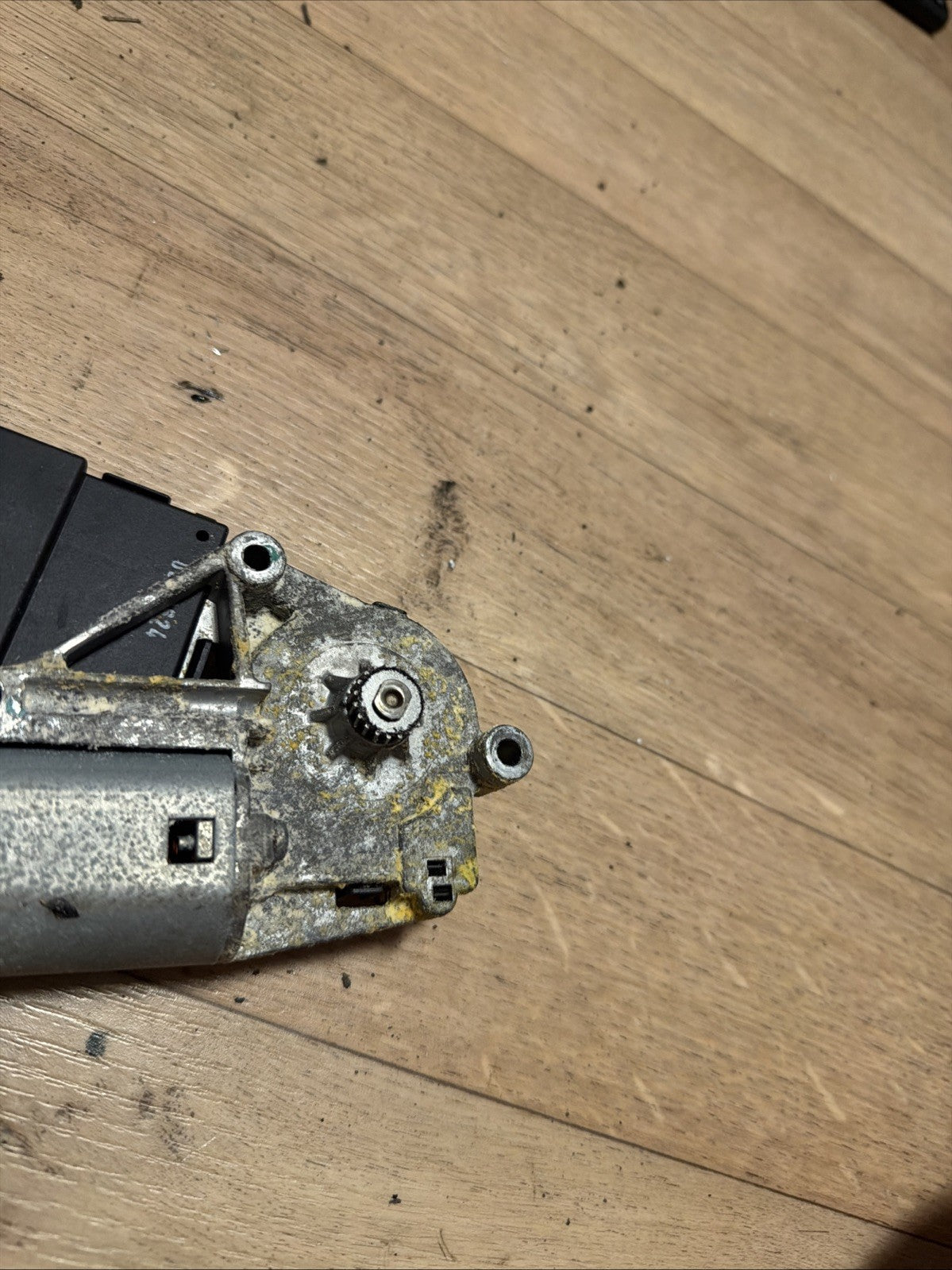 BMW E53 X5 Sunroof Motor (PRE 10/2003) Sliding Roof Module 8381480 8377939 E39