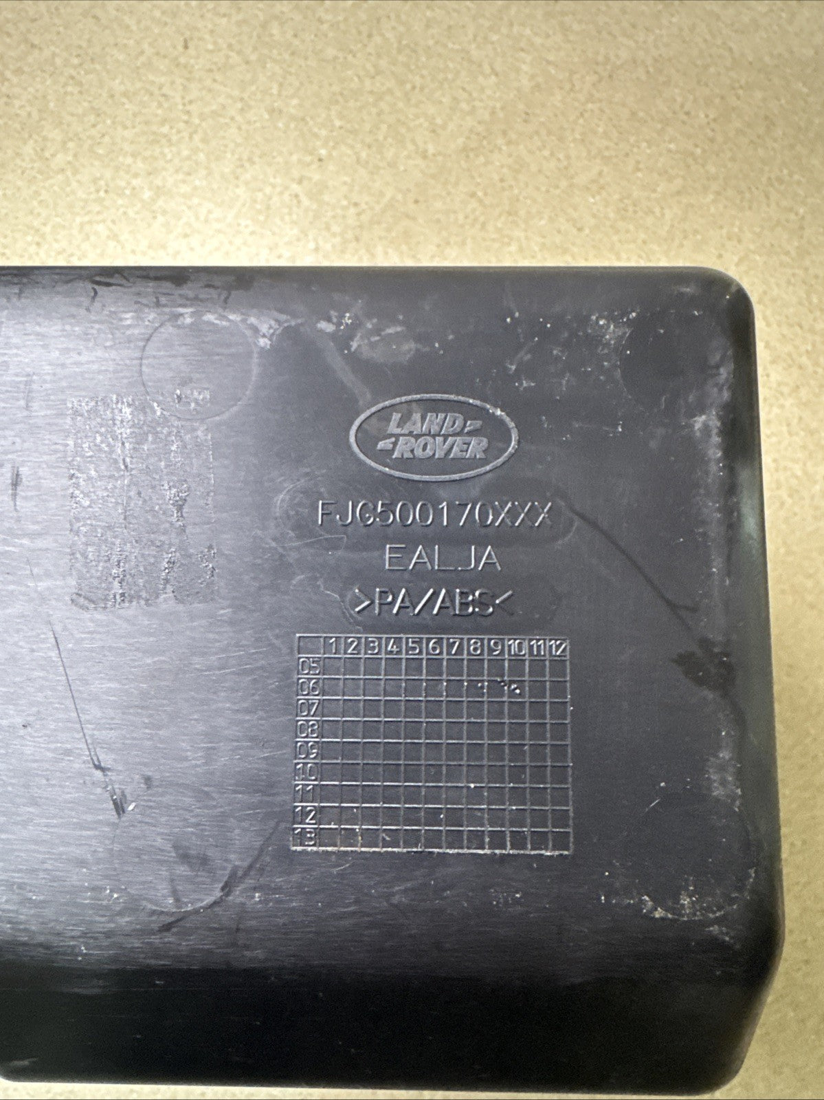 Range Rover L322 Centre Console Storage Box FJG500170XXX 2006 to 2013