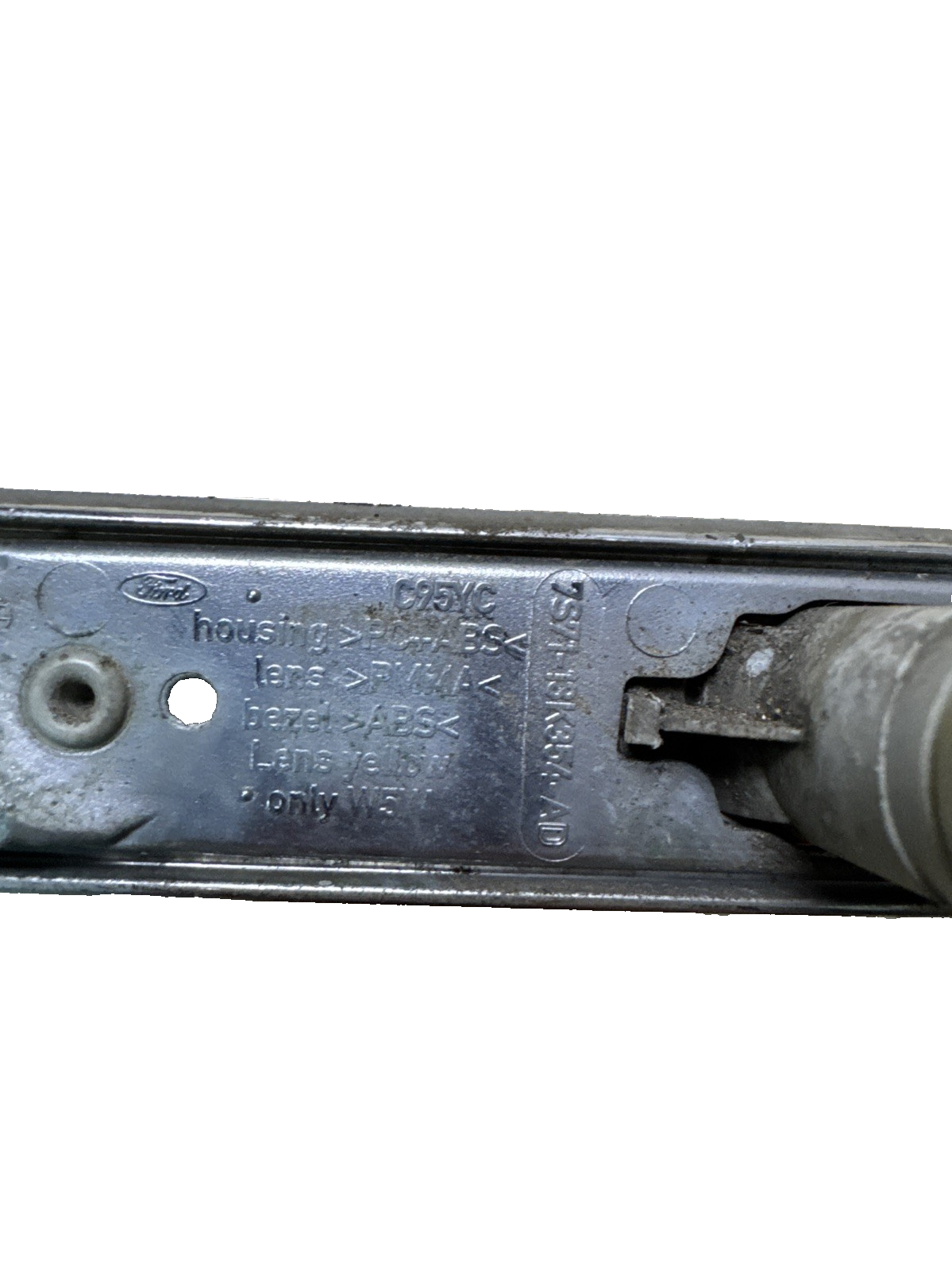 FORD MONDEO MK4 2007-10 DRIVER SIDE FRONT WING REPEATER INDICATOR 7S7113K354AD