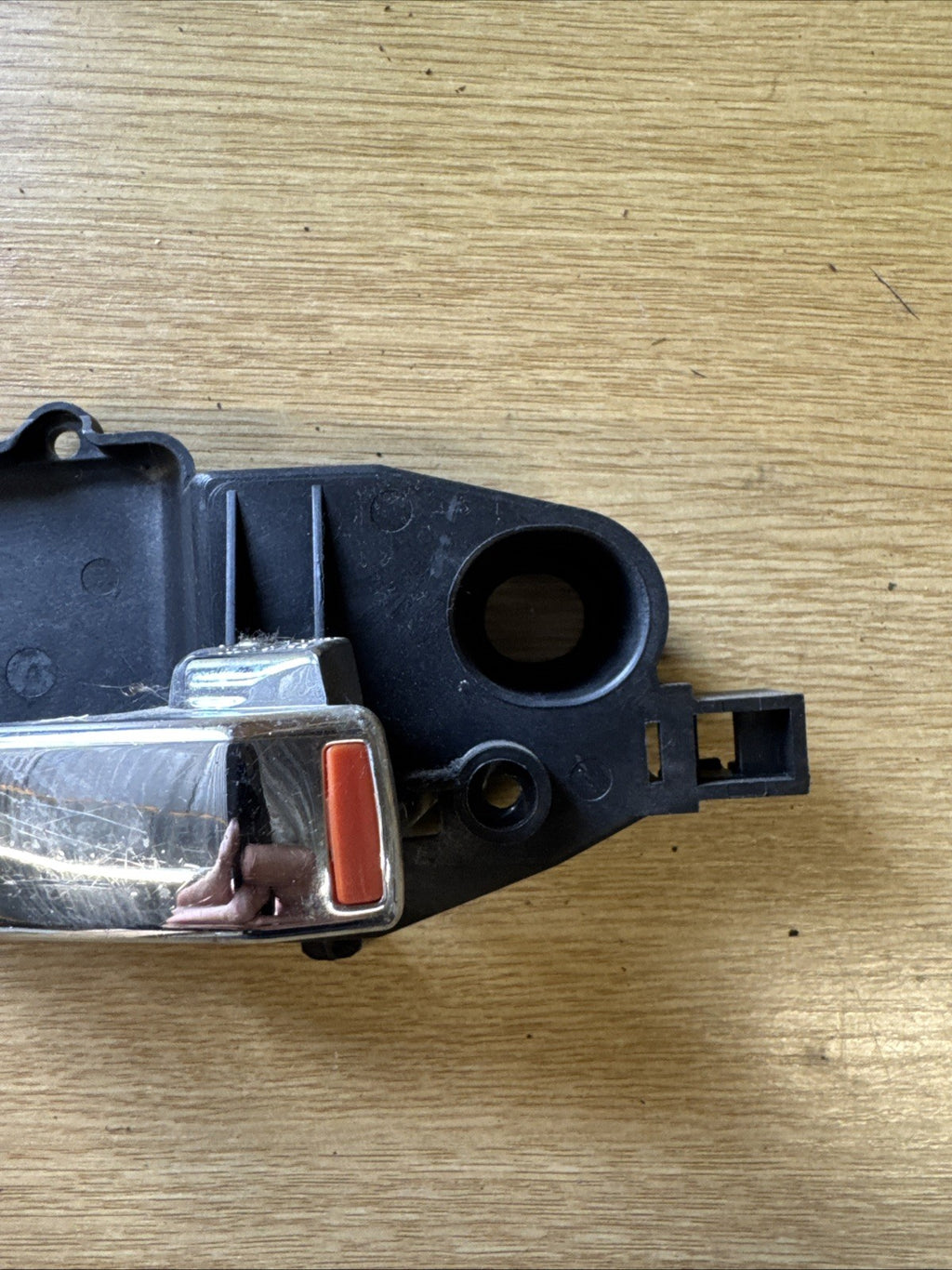 2016 FIAT 500 LOUNGE 1.2 PET DRIVER SIDE FRONT INNER DOOR HANDLE 607048DX