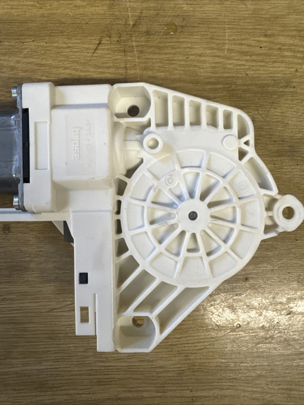 AUDI A4 1.8T FSI S Line 4DR SALOON PASSENGER FRONT WINDOW MOTOR 8K0959801A