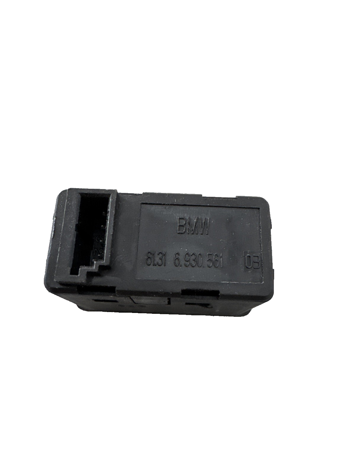 BMW E60 E61 E81 E87 E90 F10 F11 Audio Aux In Socket Plug 6986791