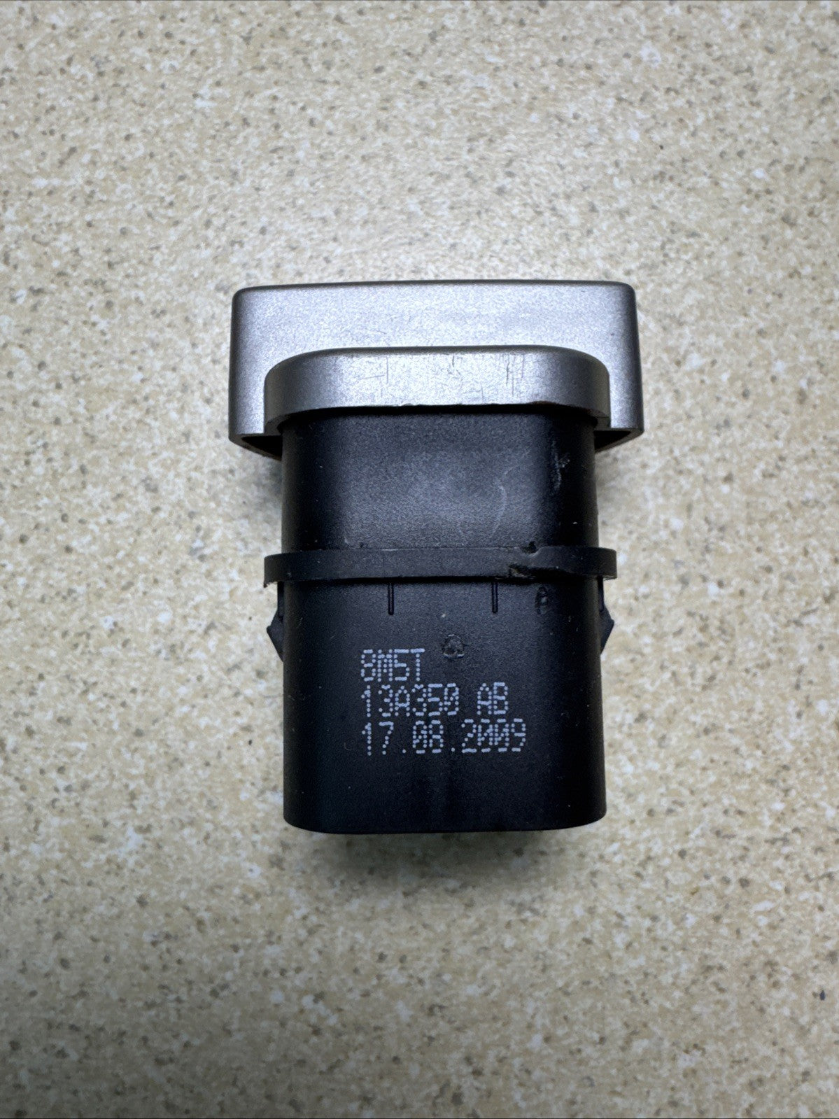 FORD FOCUS Mk2 2005-2011 Hazard Switch 8M5T13A350AB
