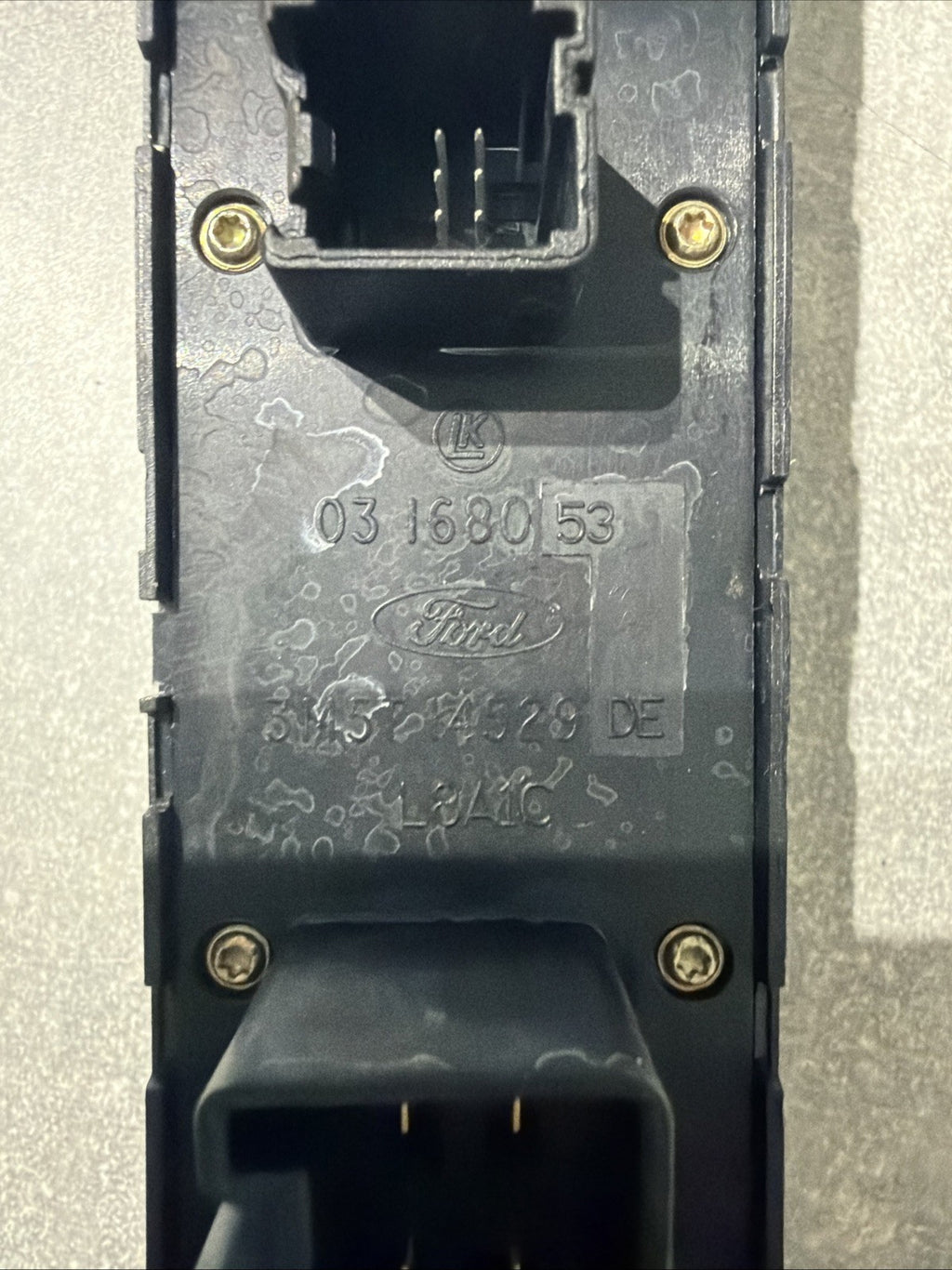 FORD FOCUS MK2 04-08 DRIVER SIDE FRONT ELECTRIC WINDOW SWITCH PACK 3M5T 14529 DE