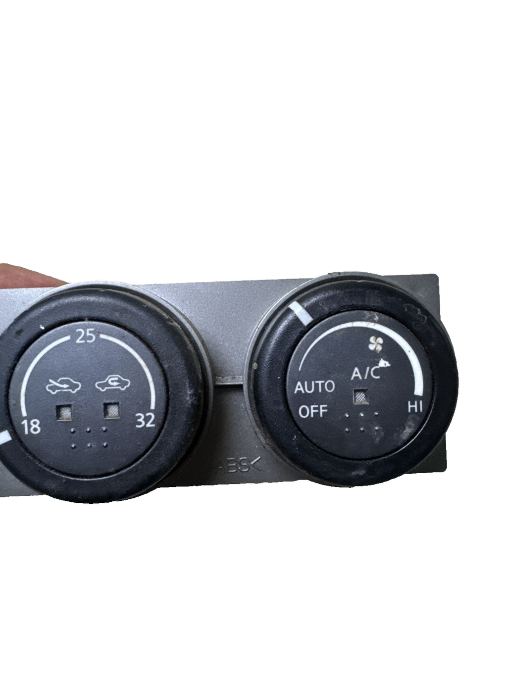 NISSAN X-TRAIL HEATER CLIMATE CONTROL SWITCH A/C 2001-2008 OEM A0200018A02002