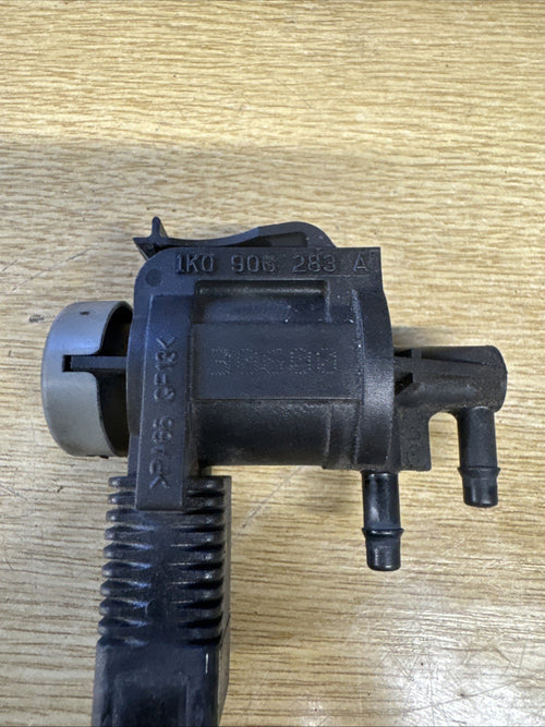 1K0906283A GENUINE SKODA/VOLKSWAGEN TOURAN EGR SOLENOID VALVE 0892556 1K0906283C