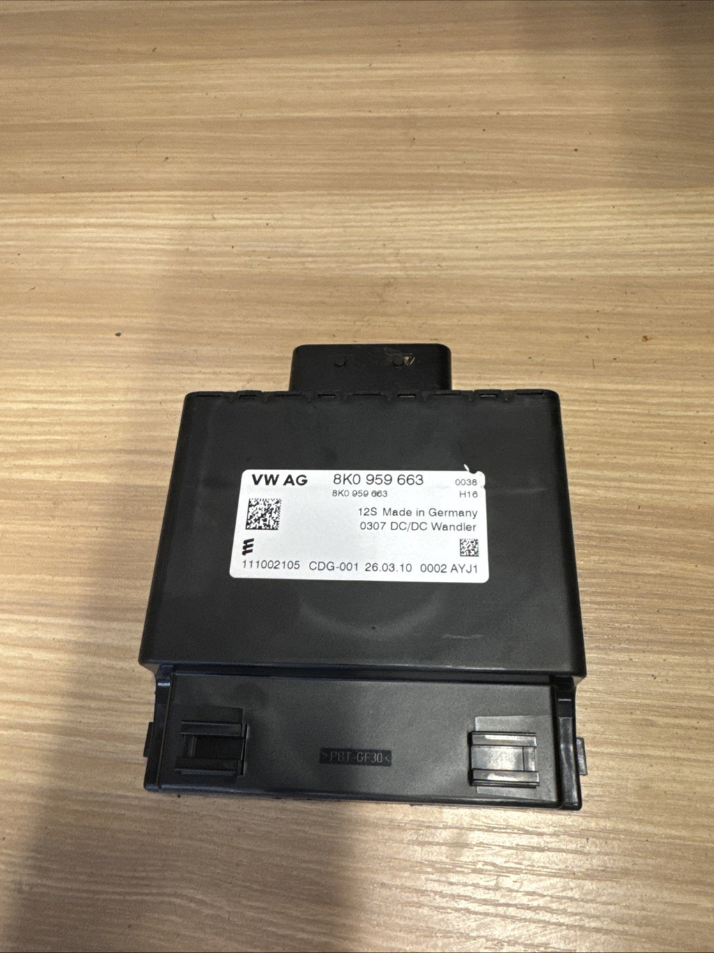 AUDI A4 2.0 TDI E SE MK4 2011 4DR 8K SALOON VOLTAGE STABILIZER UNIT 8K0959663
