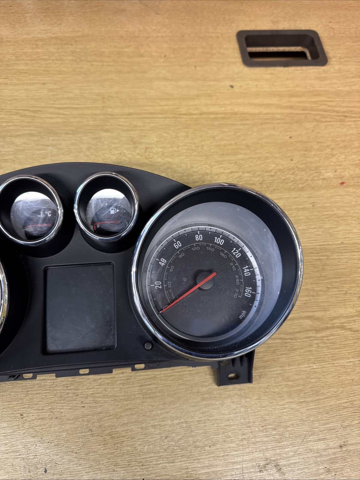 VAUXHALL Insignia A (MKI) Speedo Clocks & Rev Counter 13327315