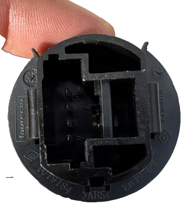 Renault Scenic START STOP Engine 2011 MPV 4/5dr Switch Button 1019184