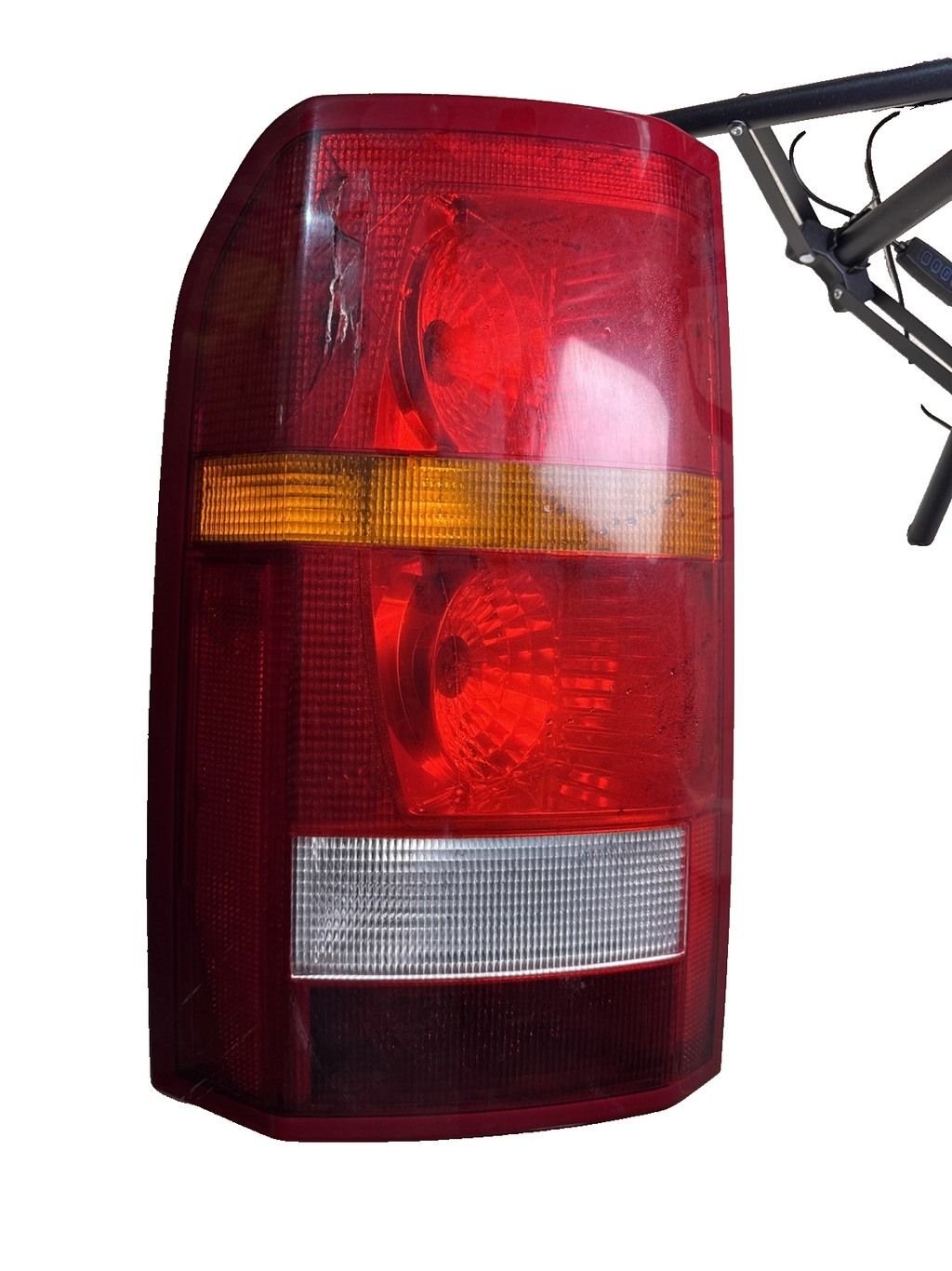 Discovery 3 Passenger/Nearside Rear Light Cracked