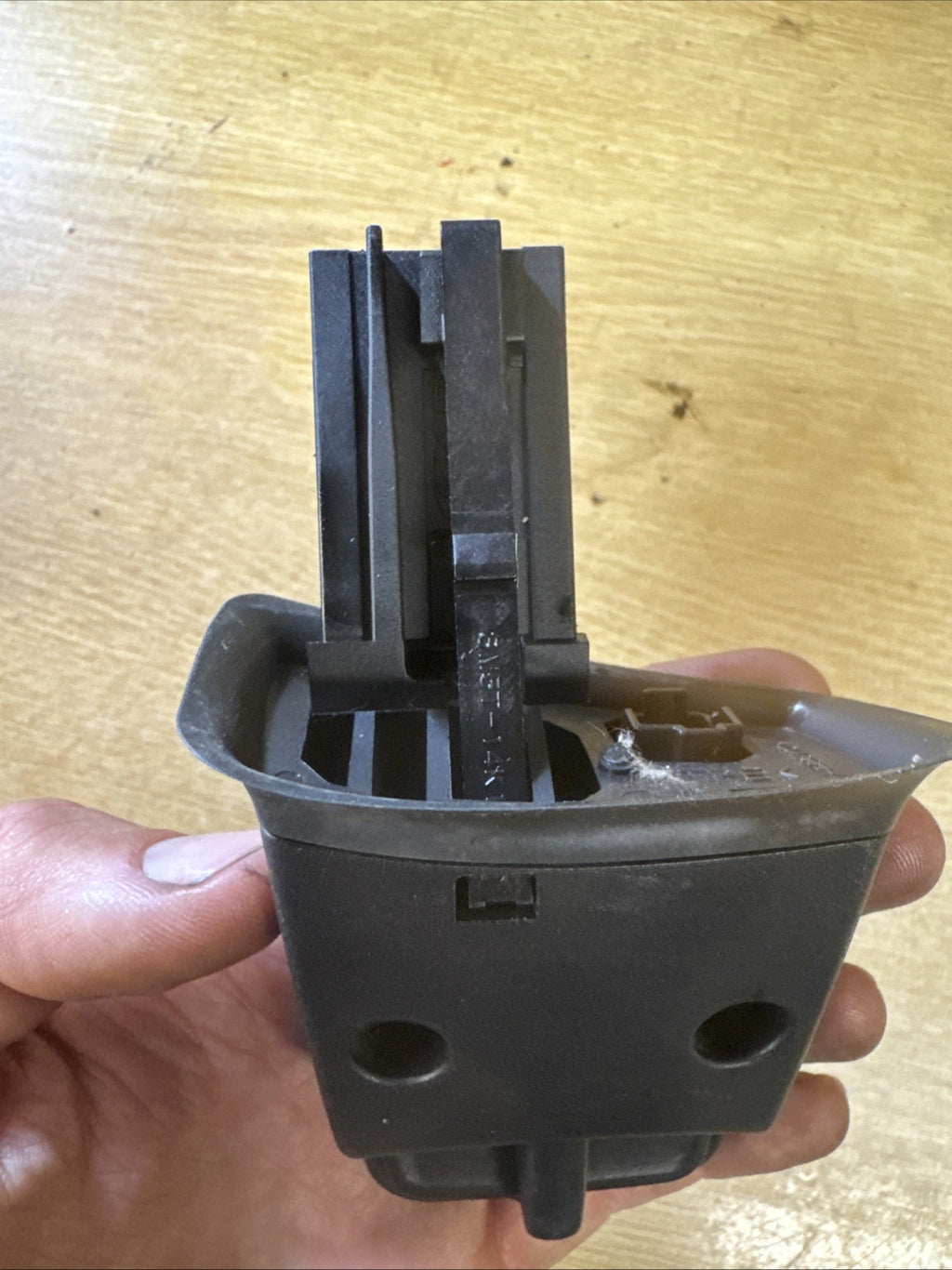FORD FOCUS MK2 STEERING WHEEL VOLUME CONTROLS 3M5T-14K147-AD 2005-08 MIXAM1404-9