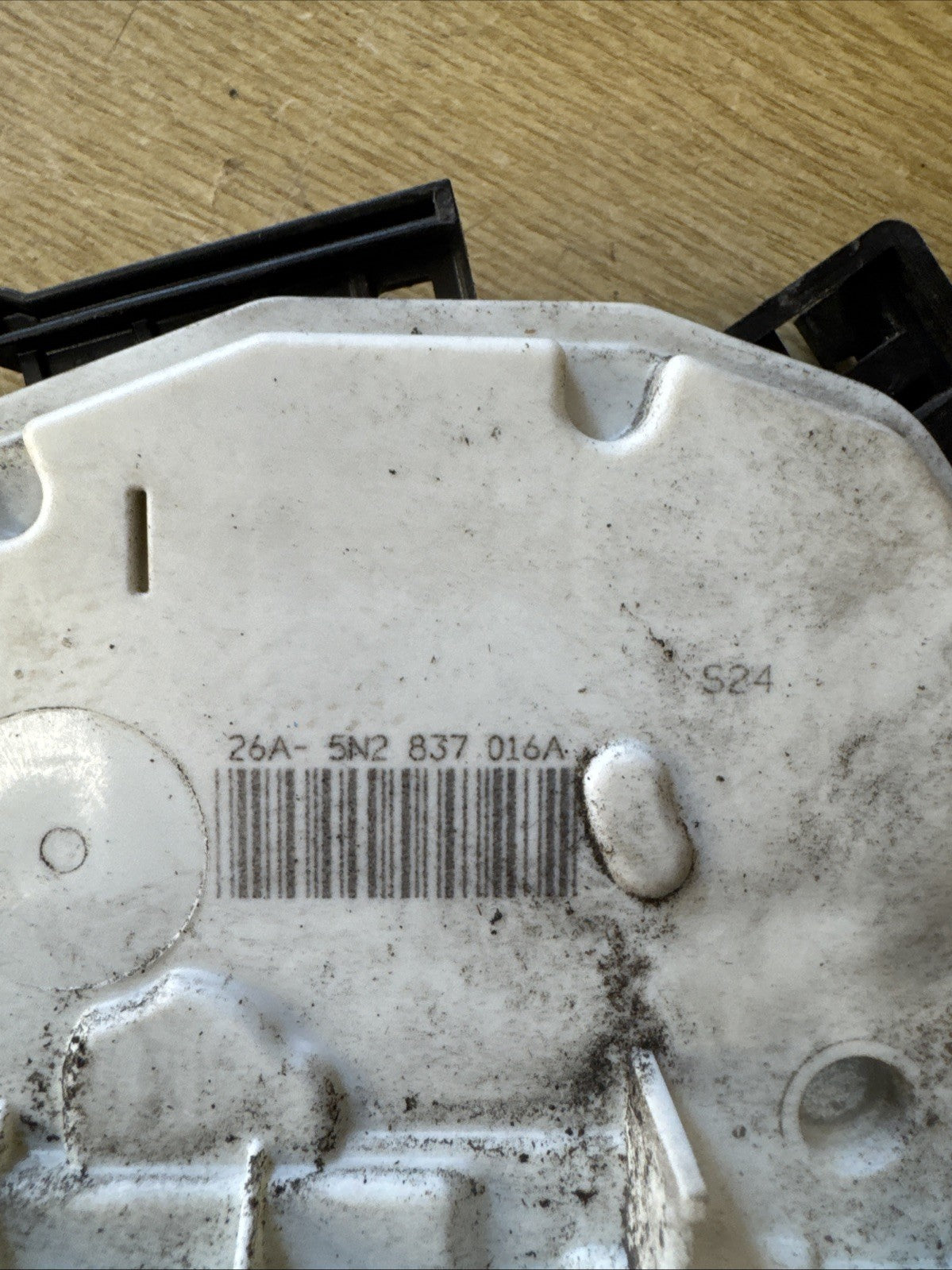 2008-2015 SKODA SUPERB Door Lock Assembly  Mk2 (3T) Front Right 26A5N2837016A