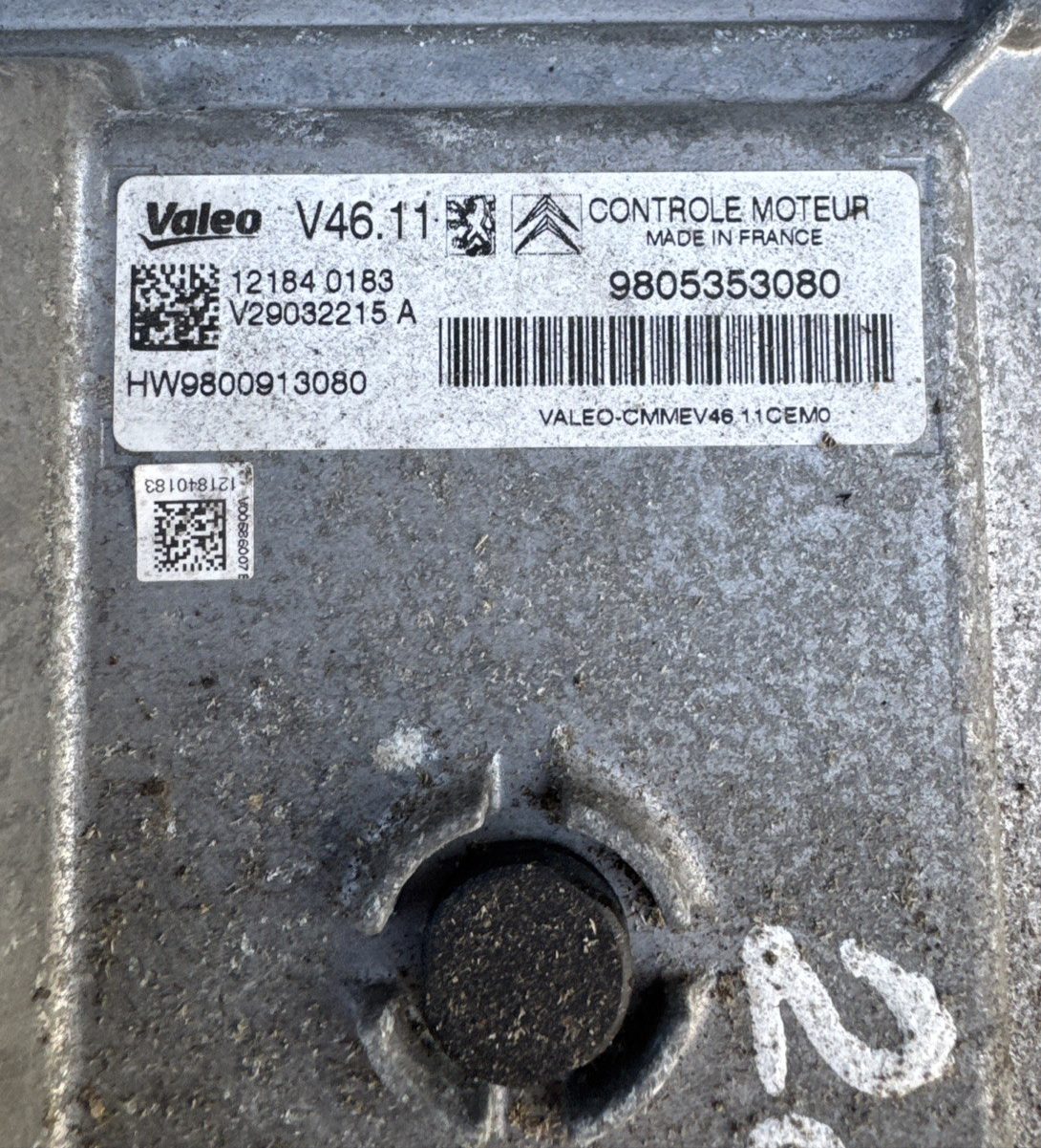9805353080 Peugeot 208 MK1 1.2 Petrol Engine Control ECU V29032215A HW9800913080